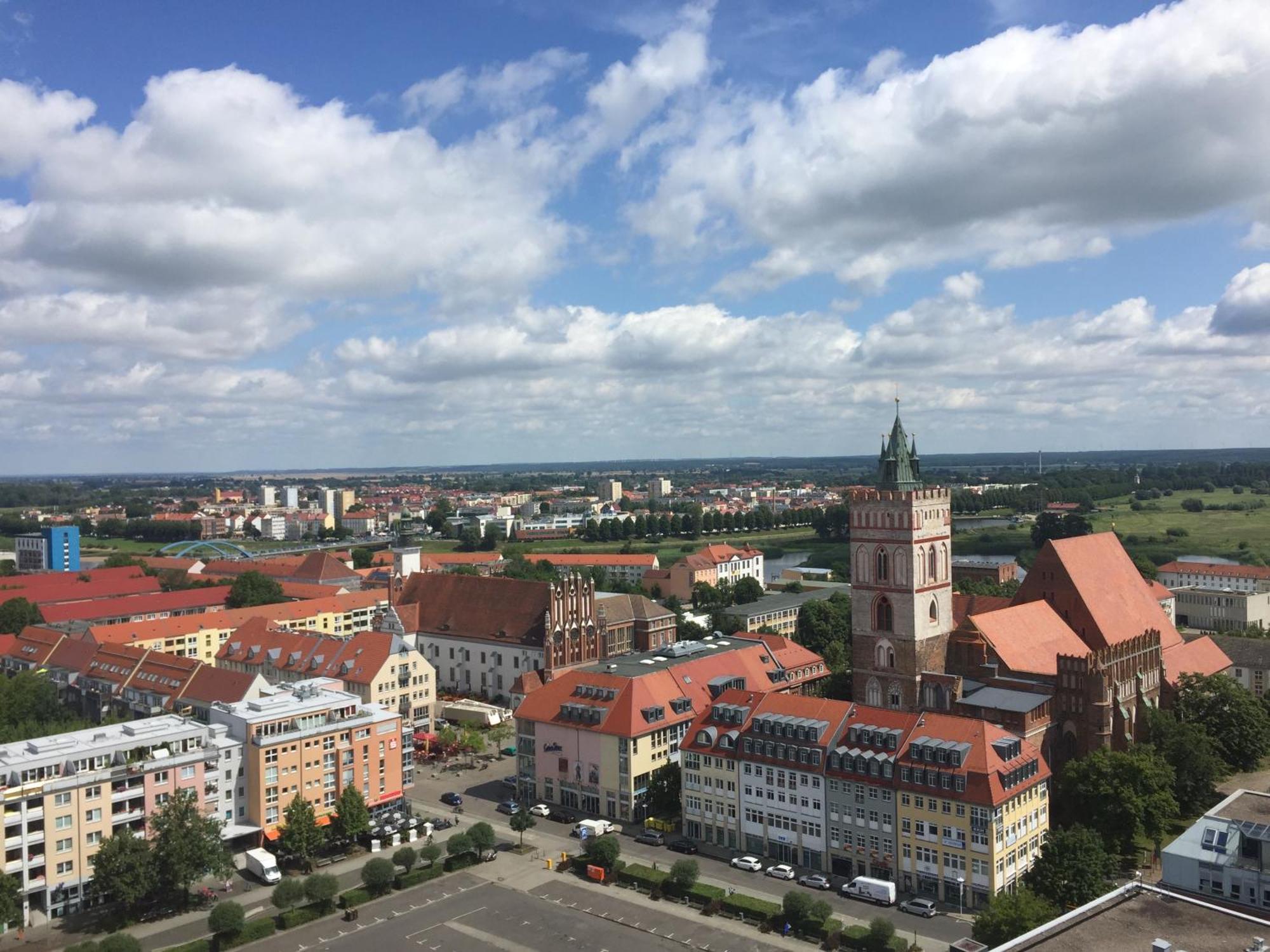 فرانكفورت أودر Viadrina Rooms & Apartments Frankfurt-Oder Am Park Im Zentrum المظهر الخارجي الصورة